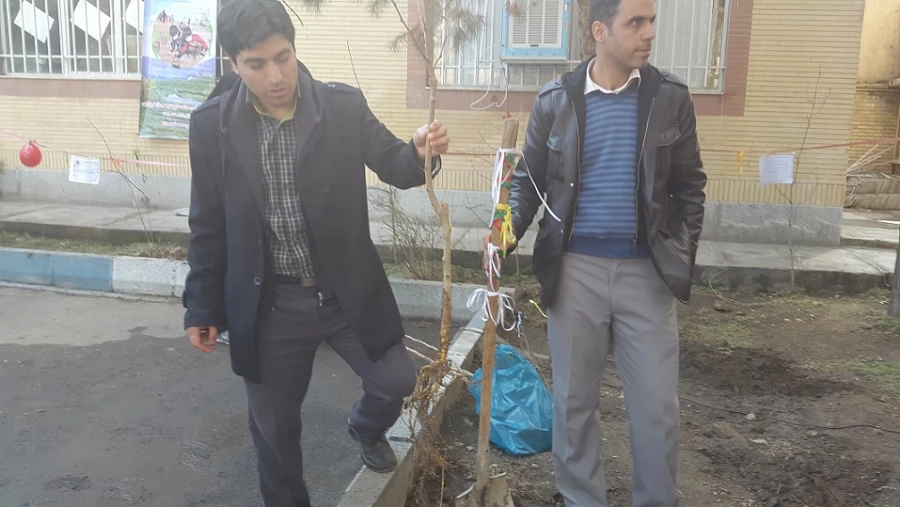 کانون سبک زندگی اسلامی و کانون هلال احمر به مناسبت هفته منابع طبیعی برگزار کردند