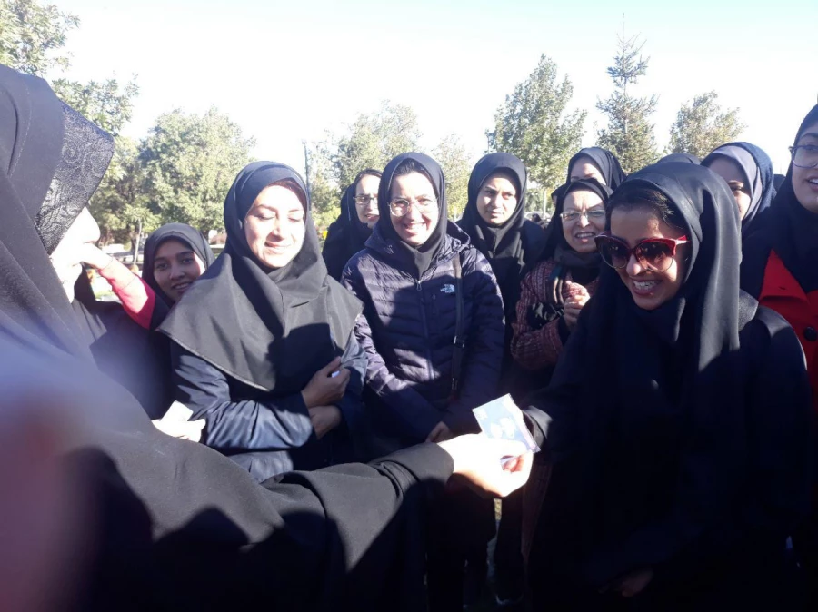 همایش پیاده روی