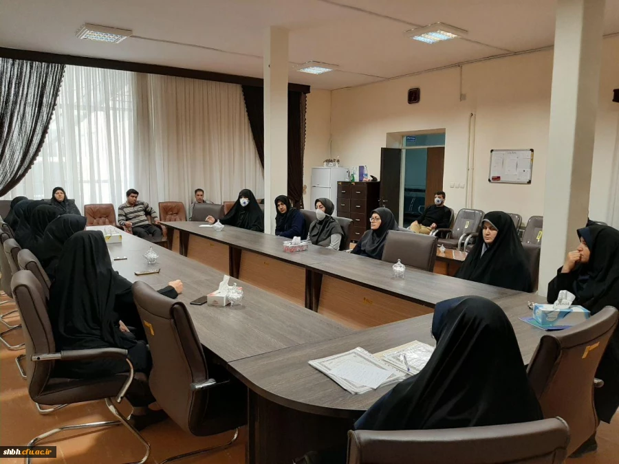 به مناسبت هفته آموزش در پردیس شهید باهنر برگزار شد